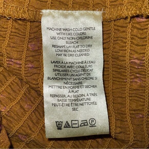 NWT Free People Floral Print Smocked Top size M - Picture 7 of 8